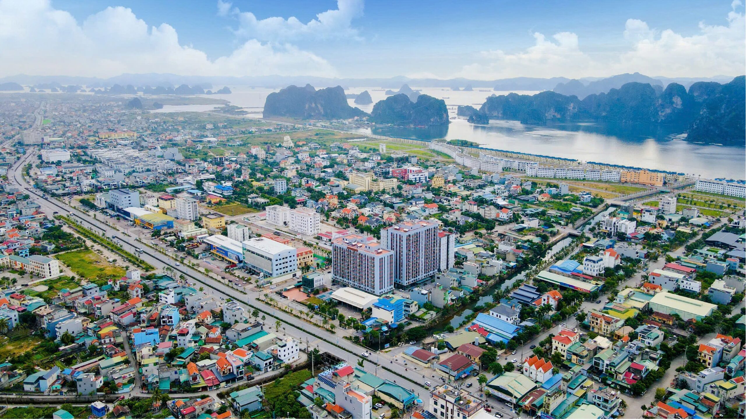 thuc-te-luxcity-cam-pha